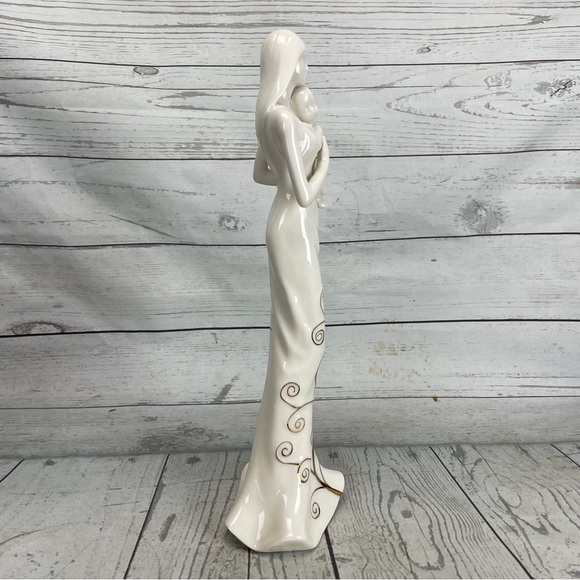 Mother & Child Porcelain Figurine White Gold Statue Mom Baby Sculpture Statue - Picture 4 of 9